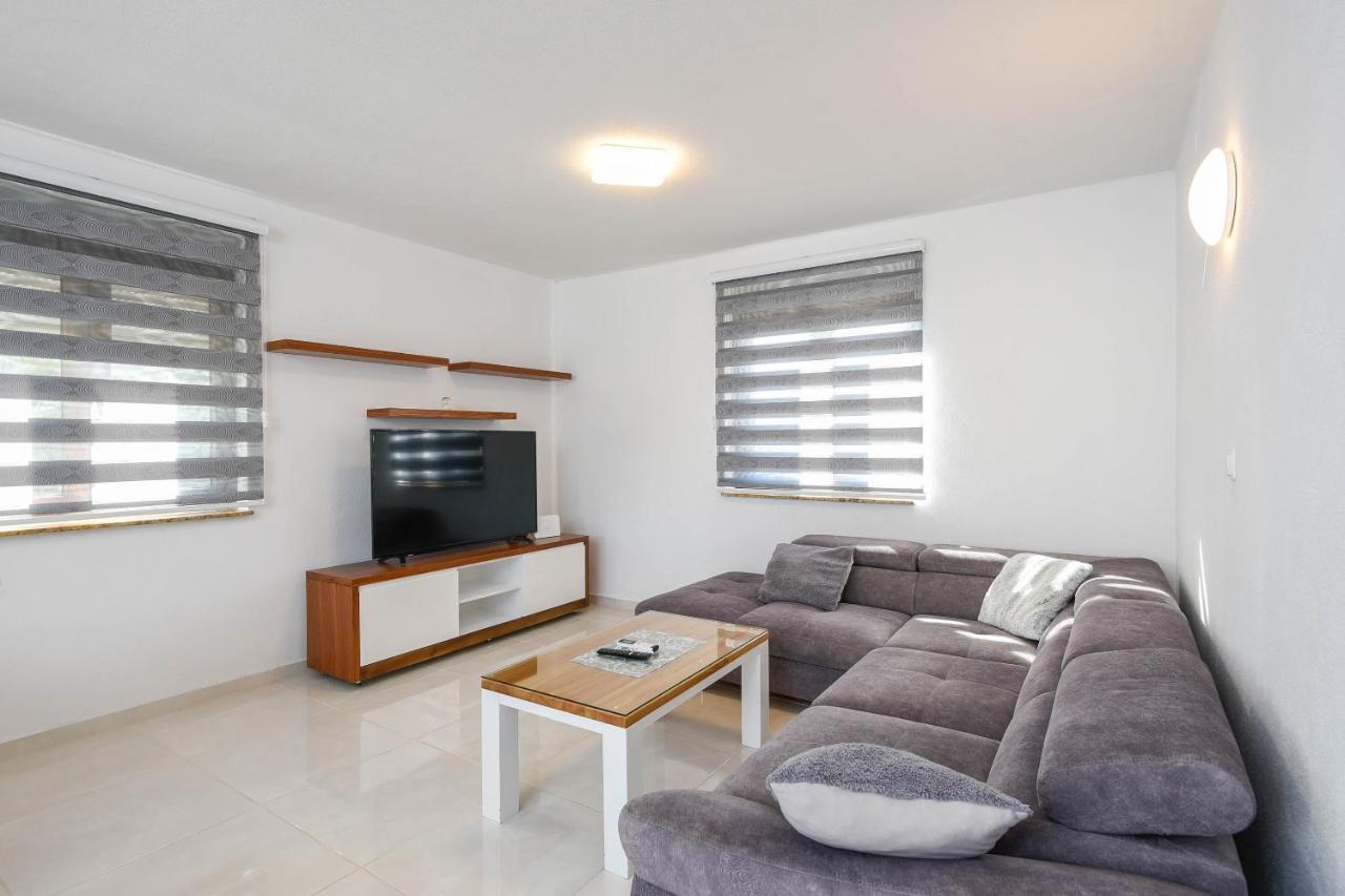 Lidija Apartmani 오레비츠 외부 사진